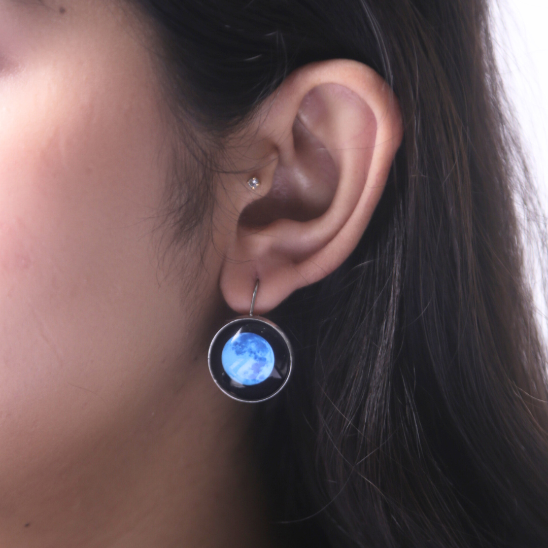 LUNAR EYE EARRINGS - BLUE