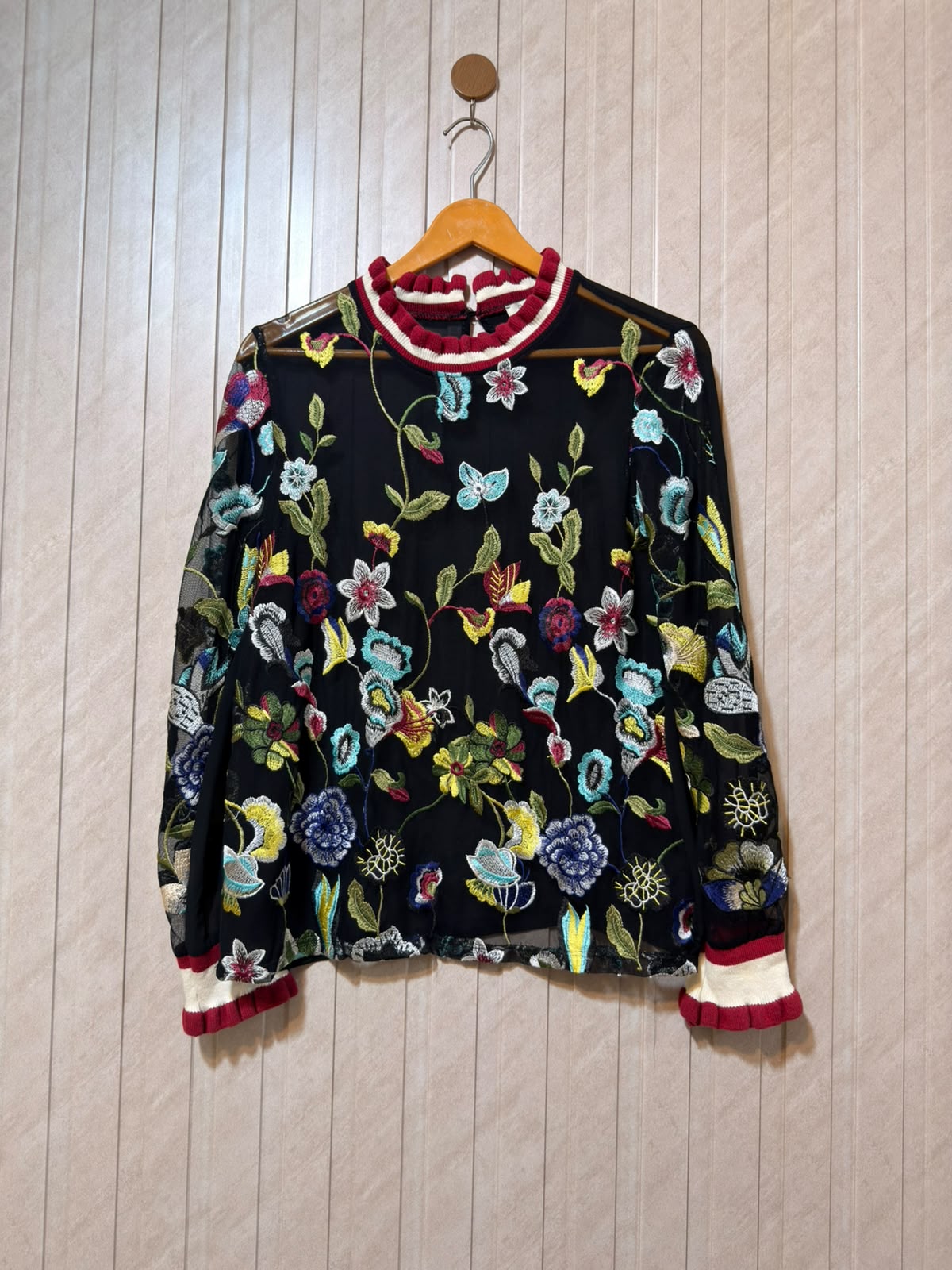 Chest 17  Length 23  Fabric Net Women's Casual Full Sleeve Top