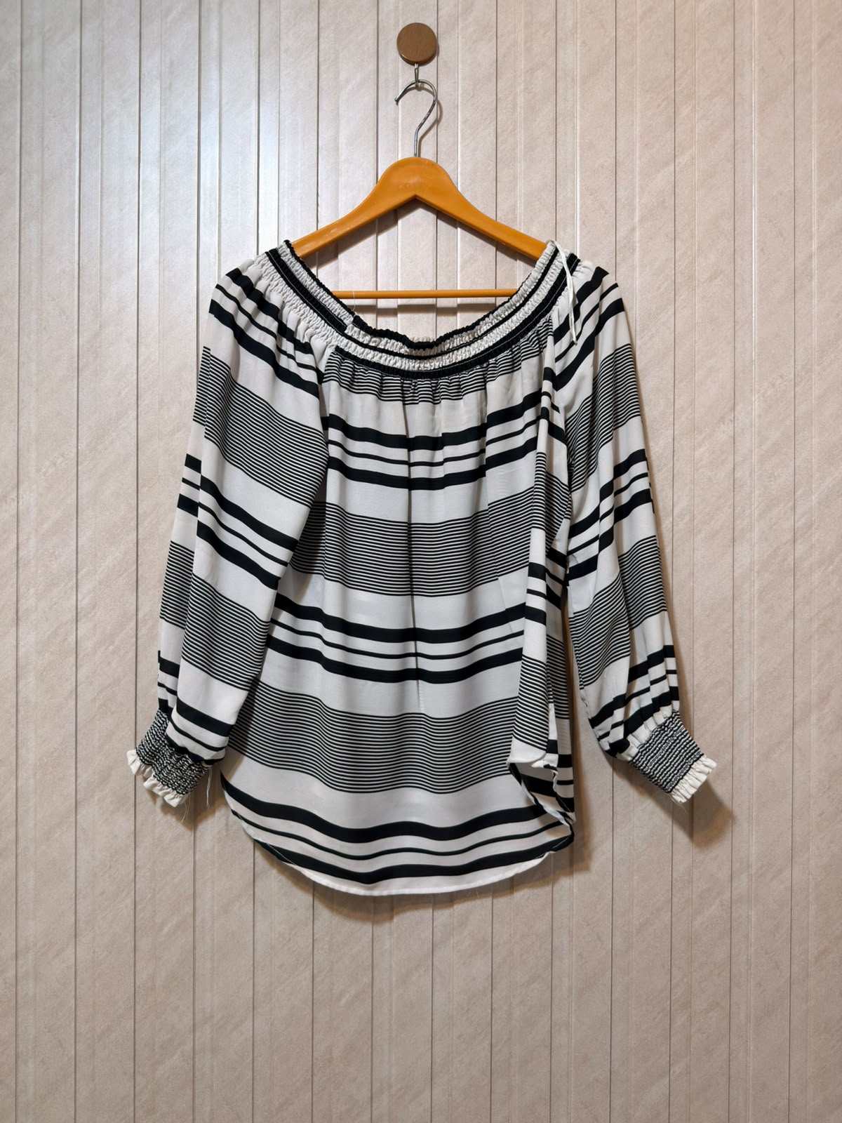 Chest 20  Length 24  Fabric Chiffon Women's Versatile Full Sleeve Top