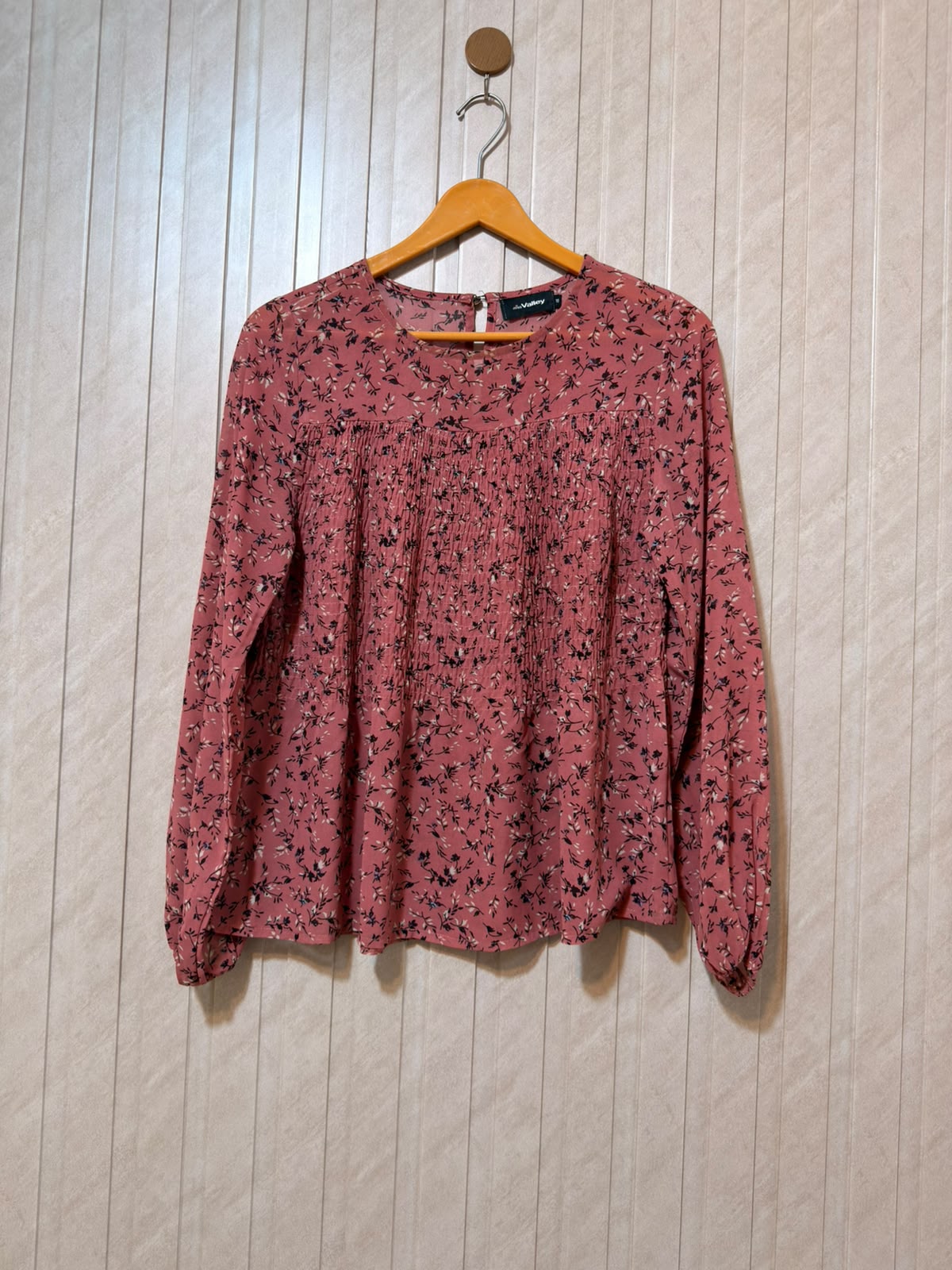 Chest 19  Length 23  Fabric Chiffon Women's Timeless Full Sleeve Top