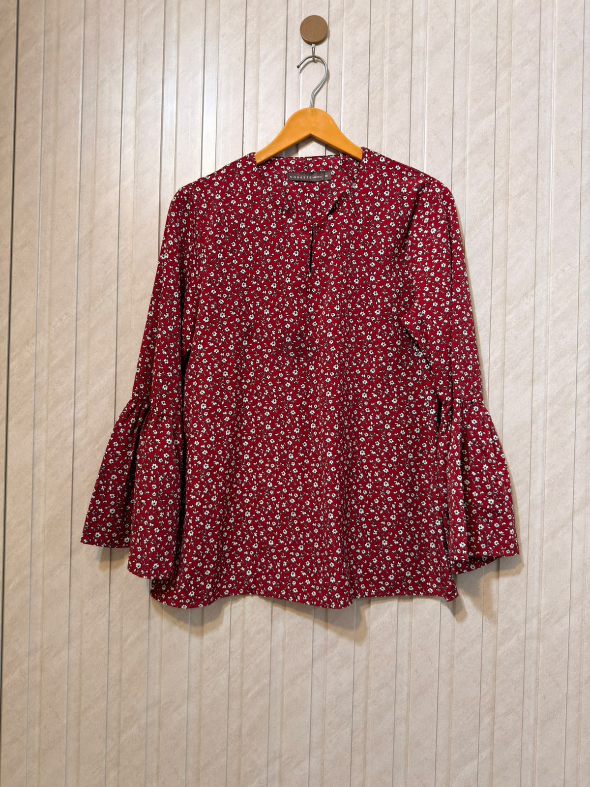 Chest 17  Length 25  Fabric Silk Women's Elegant Casual Top