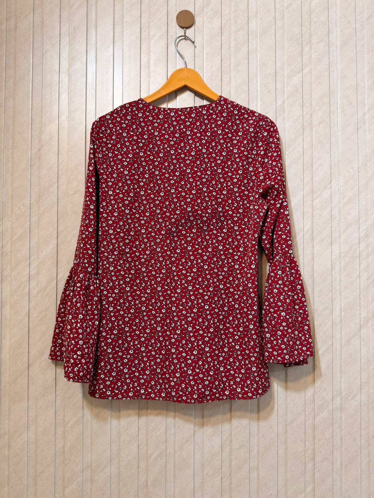 Chest 17  Length 25  Fabric Silk Women's Elegant Casual Top
