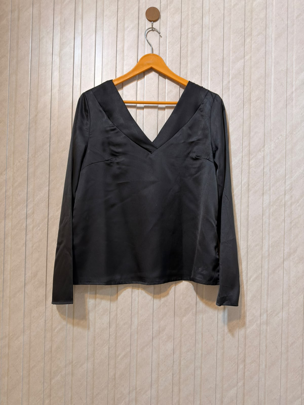 Chest 17  Length 22  Fabric Silk Women's Premium Everyday Top