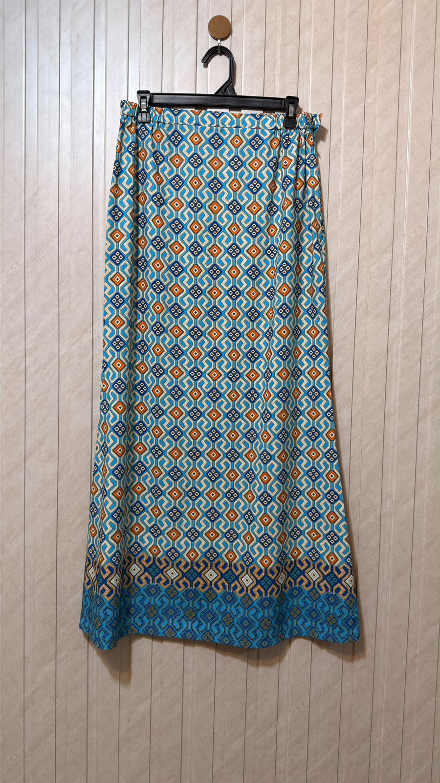 Waist 32  Length 39  Fabric Cotton Silk Classic Women’s Skirt