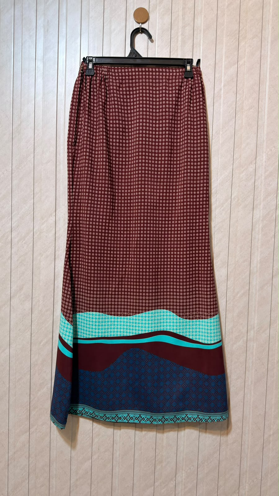 Waist 28  Length 40  Fabric Silk Modern Women’s Skirt