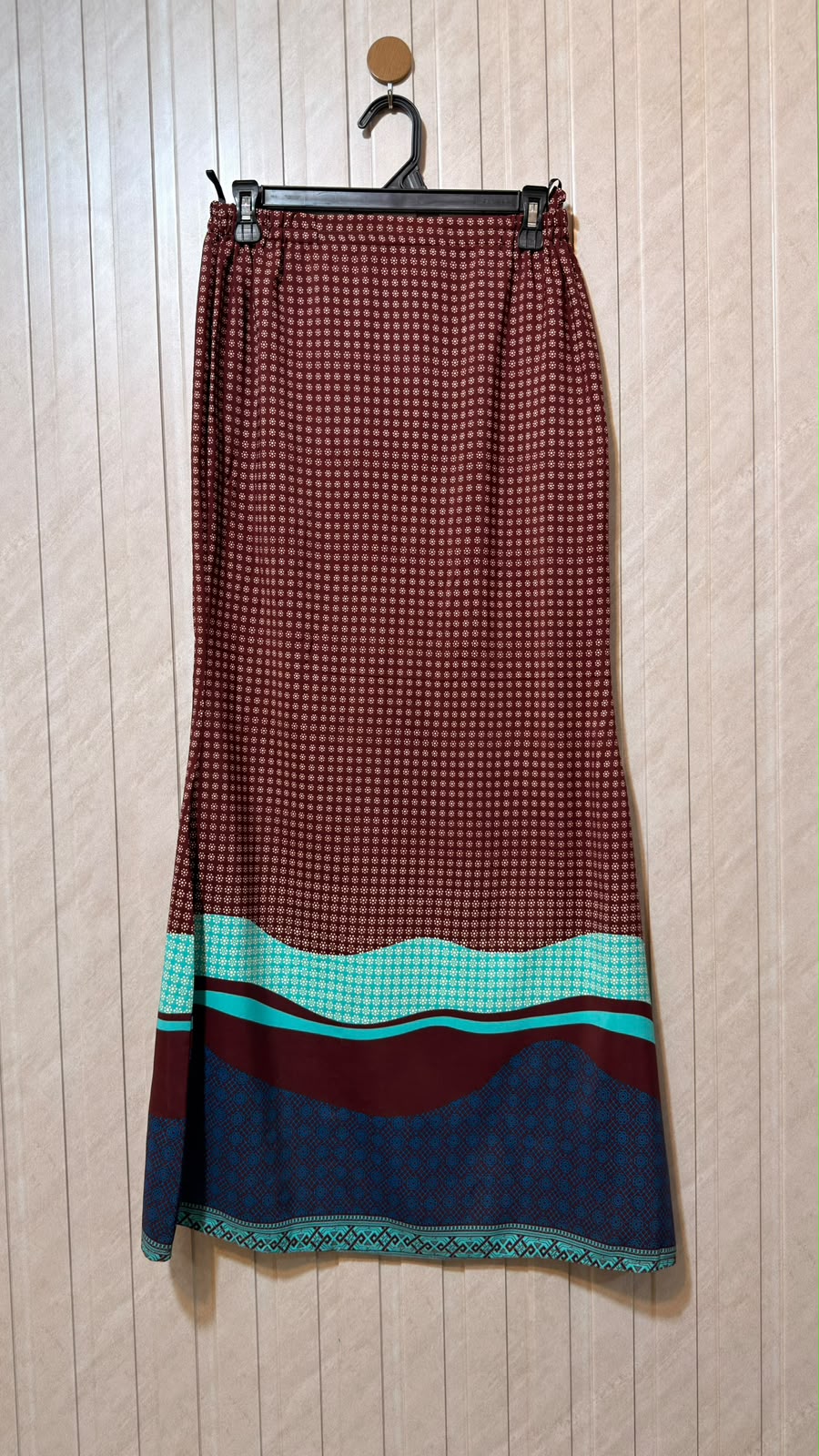 Waist 28  Length 40  Fabric Silk Modern Women’s Skirt