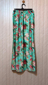 Waist 32  Length 39  Fabric Silk Elegant Fashion Skirt