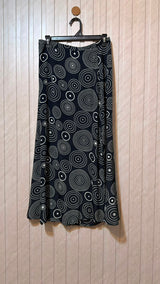 Waist 28  Length 34  Fabric Silk Women’s Everyday Fashion Skirt