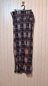Waist 42  Length 44  Fabric Net Fashion Forward Women’s Skirt