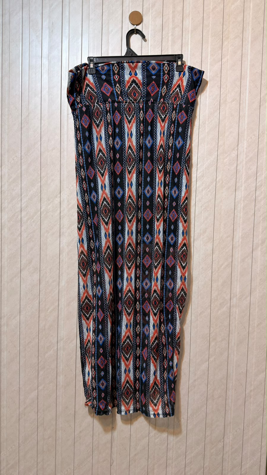 Waist 42  Length 44  Fabric Net Fashion Forward Women’s Skirt