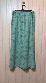 Waist 32  Length 37  Fabric Rayon Women’s Classic Collection Skirt