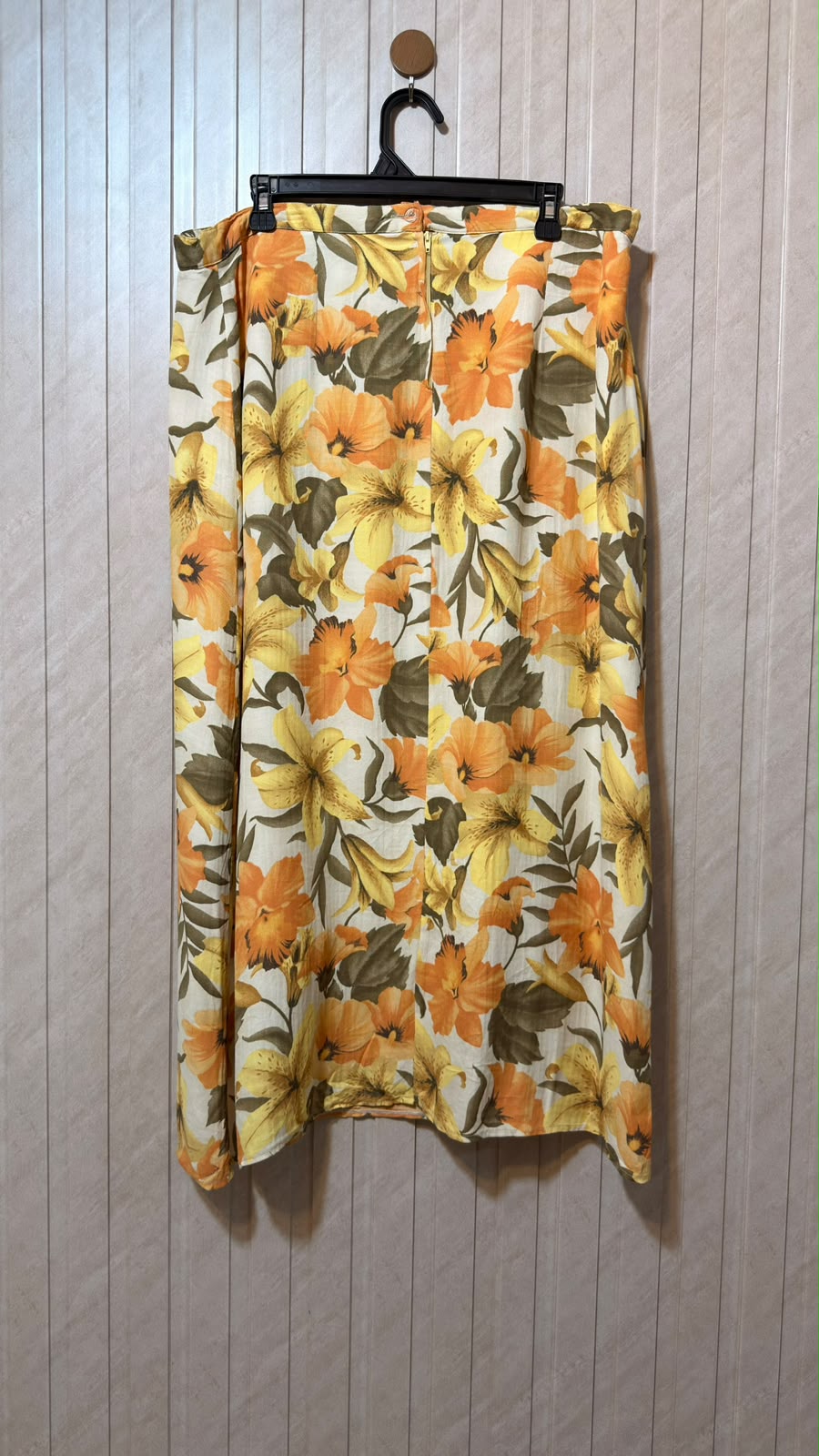 Waist 36  Length 36  Fabric Rayon Trendy Women’s Skirt