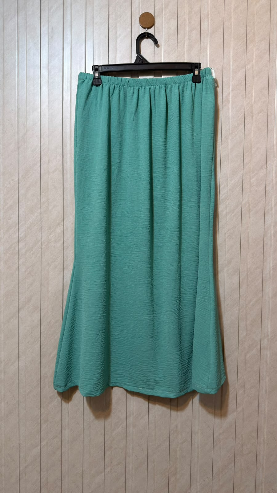 Waist 34  Length 33 To 34  Fabric Rayon Women’s Premium Collection Skirt