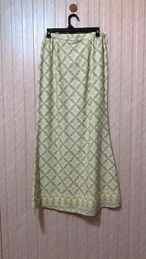 Waist 30  Length 41  Fabric Rayon Elegant Women’s Skirt