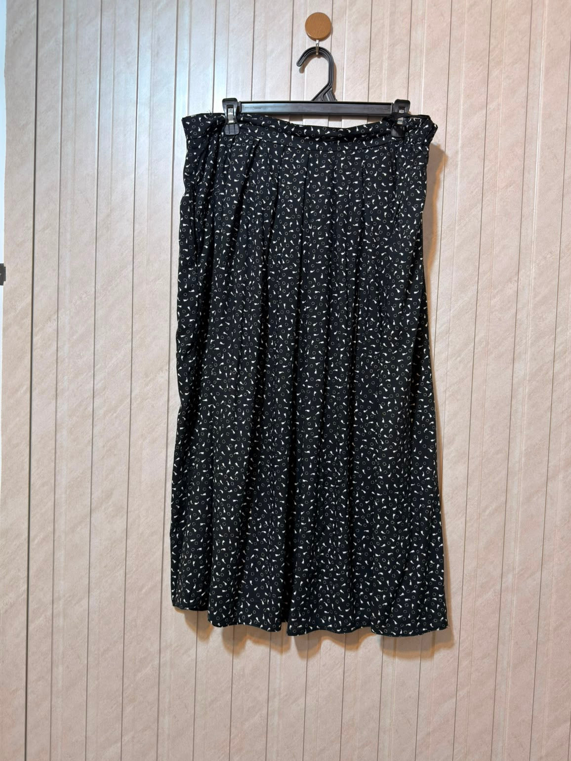 Waist 38  Length 31  Fabric Linen Modern Fashion Skirt