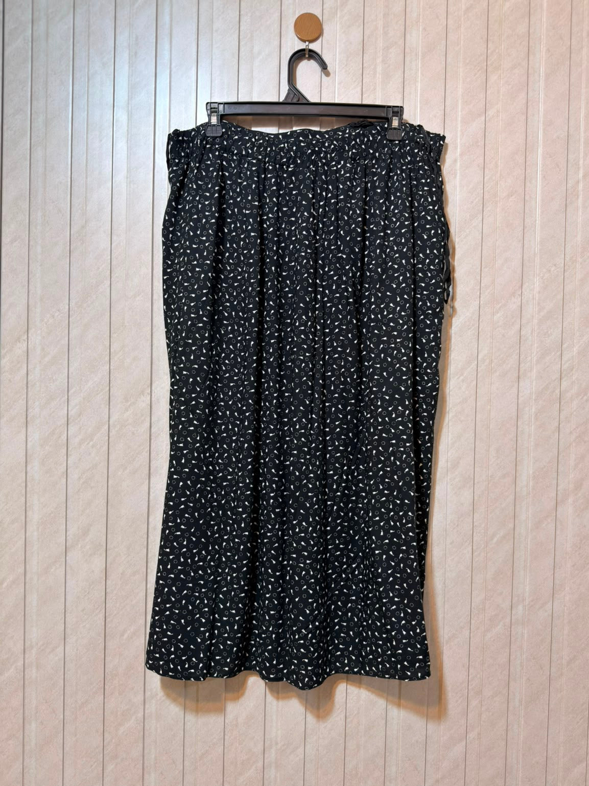 Waist 38  Length 31  Fabric Linen Modern Fashion Skirt