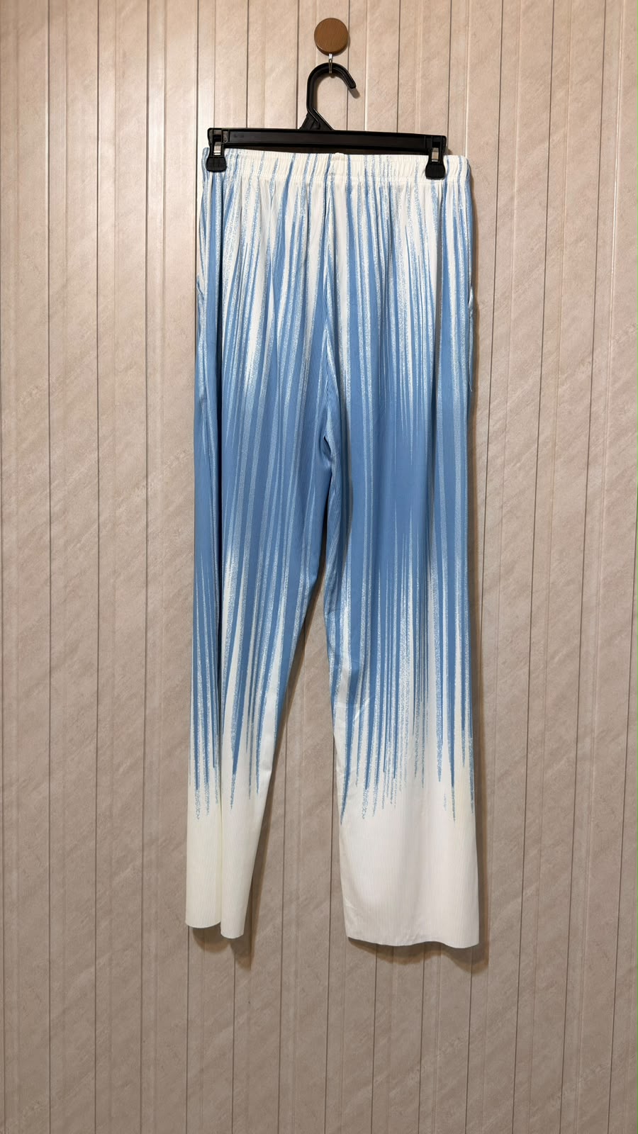 Waist 28  Length 38  Fabric Silk Jersey Modern Women's Trouser