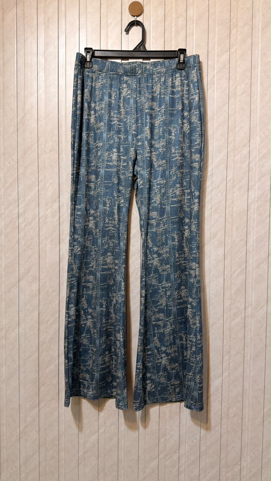 Waist 32  Length 40  Fabric Silk Jersey Signature Women's Trouser