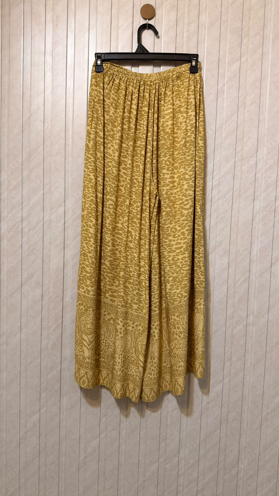 Waist 28  Length 36  Fabric Linen Modern Ladies Trouser