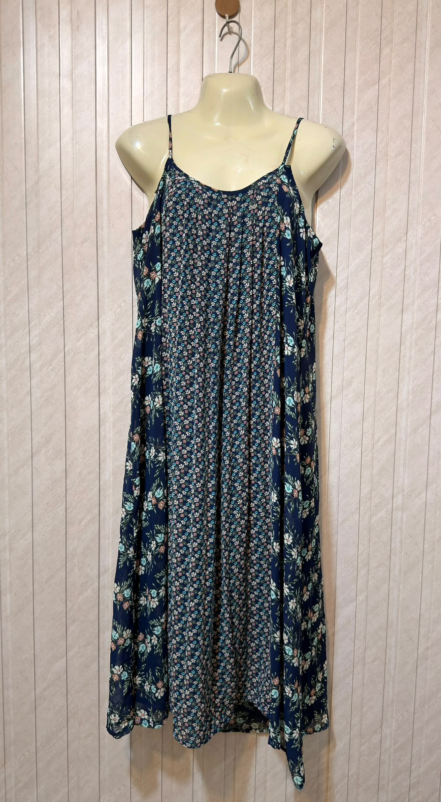 Chest 20  Length 43  Fabric Chiffon Silk Modern Long Maxi