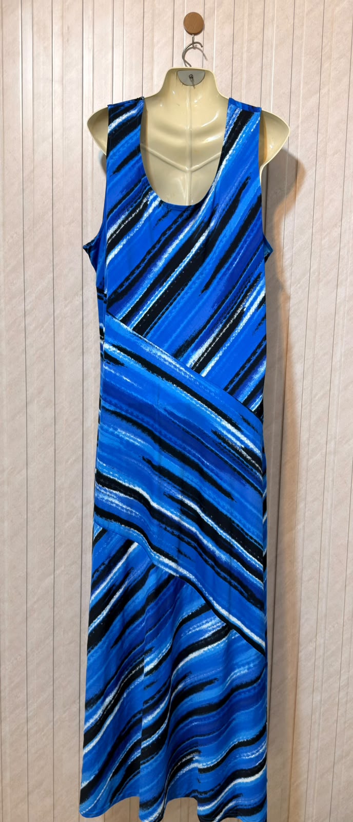 Chest 25  Length 59  Fabric Silk Jersey Modern Women's Long Maxi