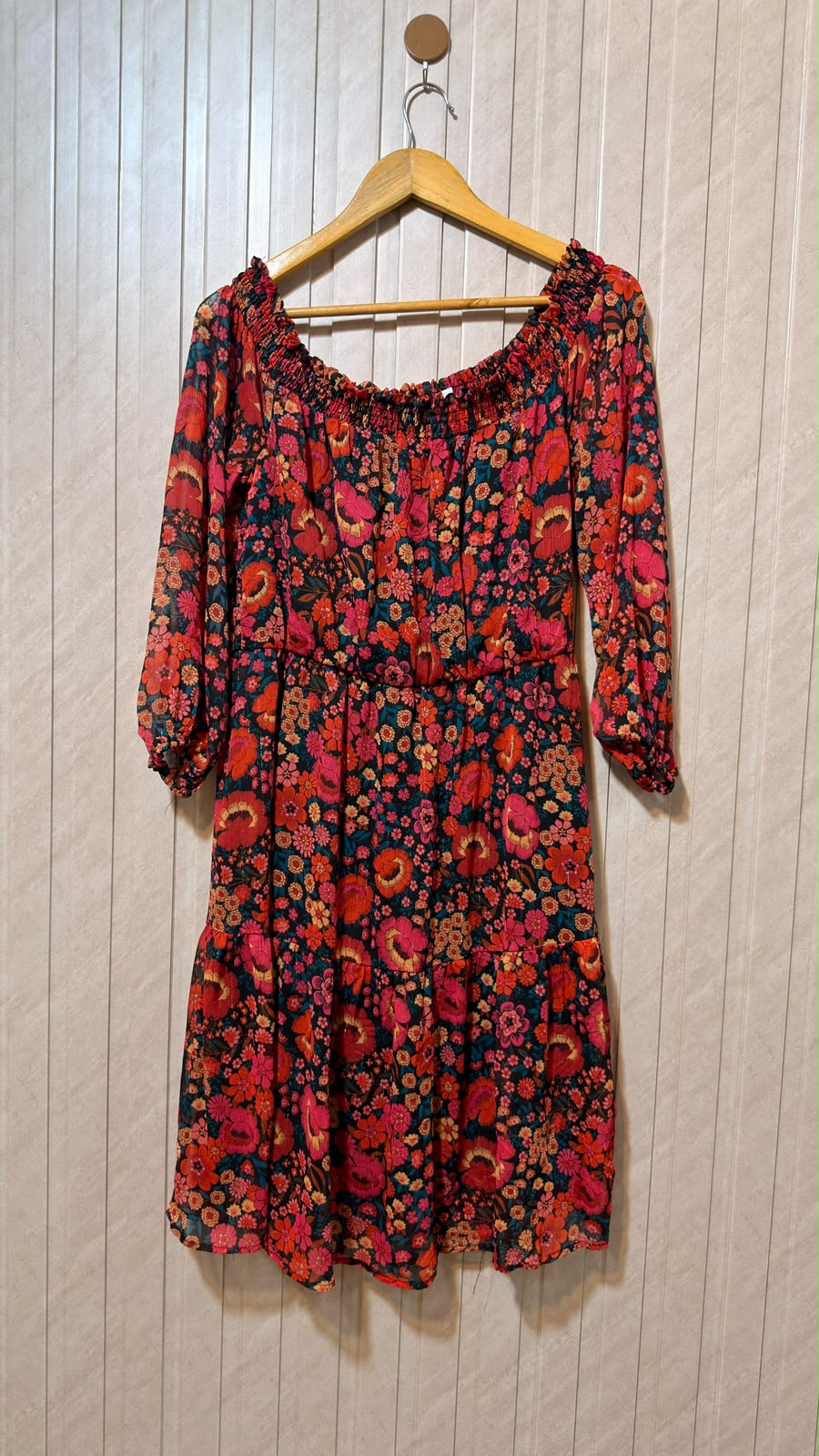 Chest 20  Length 38  Fabric Chiffon Women's Contemporary Extended Top