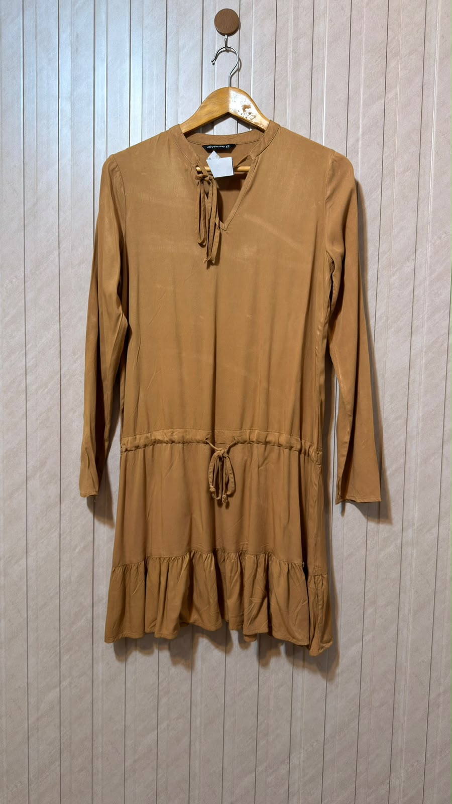 Chest 17  Length 34  Fabric Linen Women's Long Top Edit