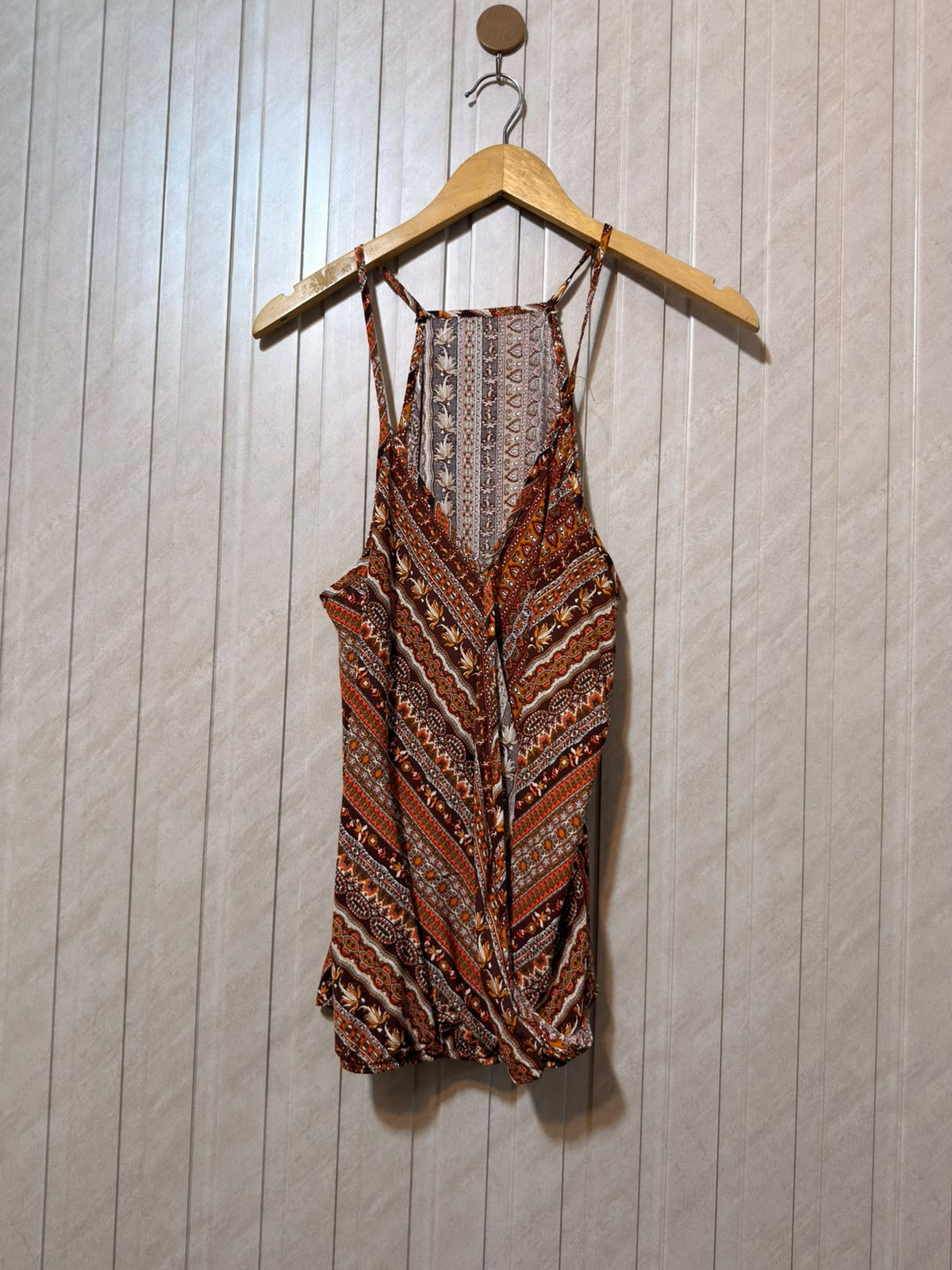 Chest 19  Length 25  Fabric linen Women's Refined Sleeveless Top