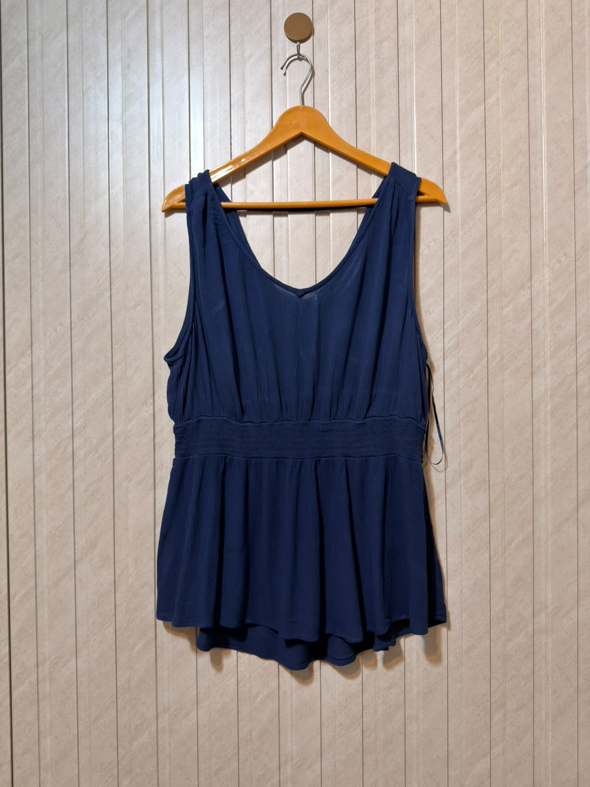 Chest 23  Length 26 to 27  Fabric Rayon Women's Branded Sleeveless Top