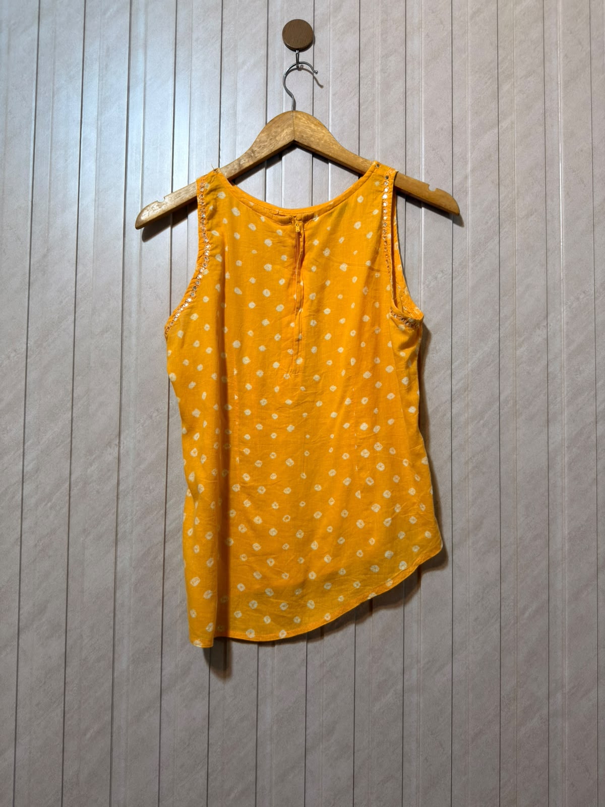 Chest 17  Length 21  Fabric Cotton Women's Smart Sleeveless Top