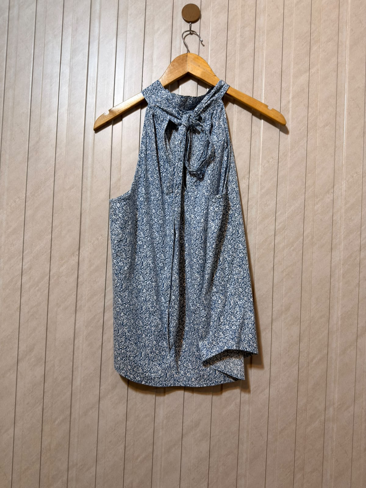 Chest 20  Length 24  Fabric Cotton Silk Women's Sleeveless Classic Top