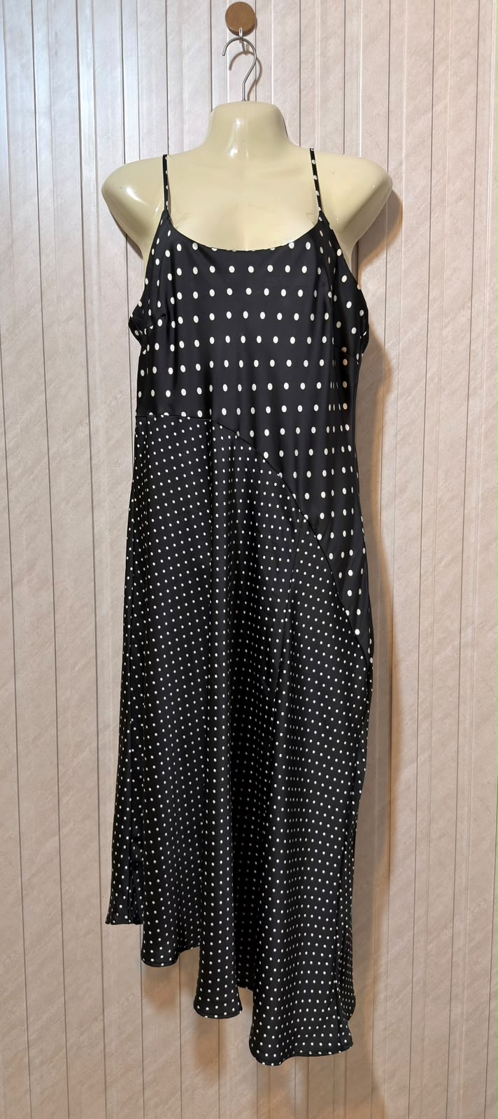 Chest 19  Length 45  Fabric Silk Beautiful Women's Maxi Dress