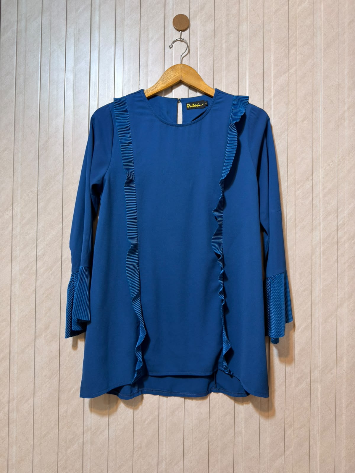 Chest 18  Length 27 to 30  Fabric Chiffon Women's Versatile Full Sleeve Top