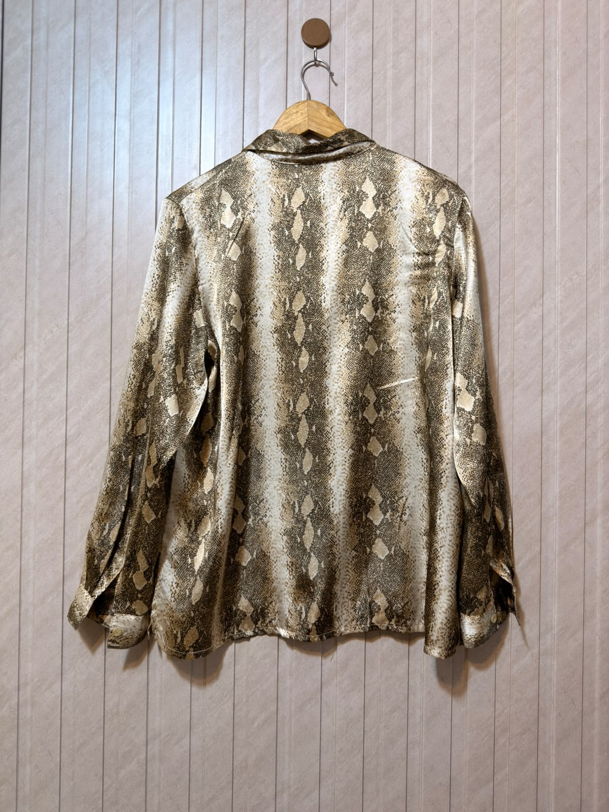 Chest 21  Length 26  Fabric Silk Women's Elegant Everyday Top