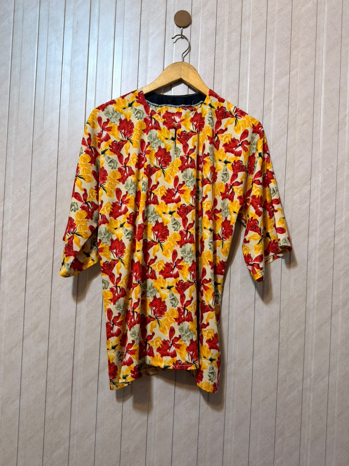 Chest 21  Length 26  Fabric Silk Women's Sophisticated Full Sleeve Top
