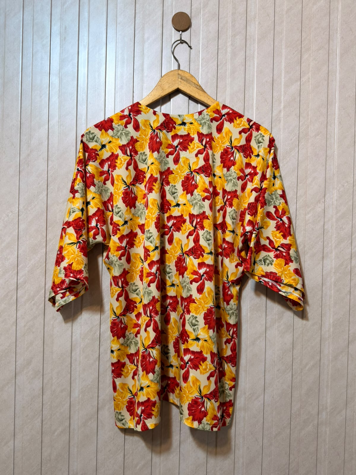 Chest 21  Length 26  Fabric Silk Women's Sophisticated Full Sleeve Top