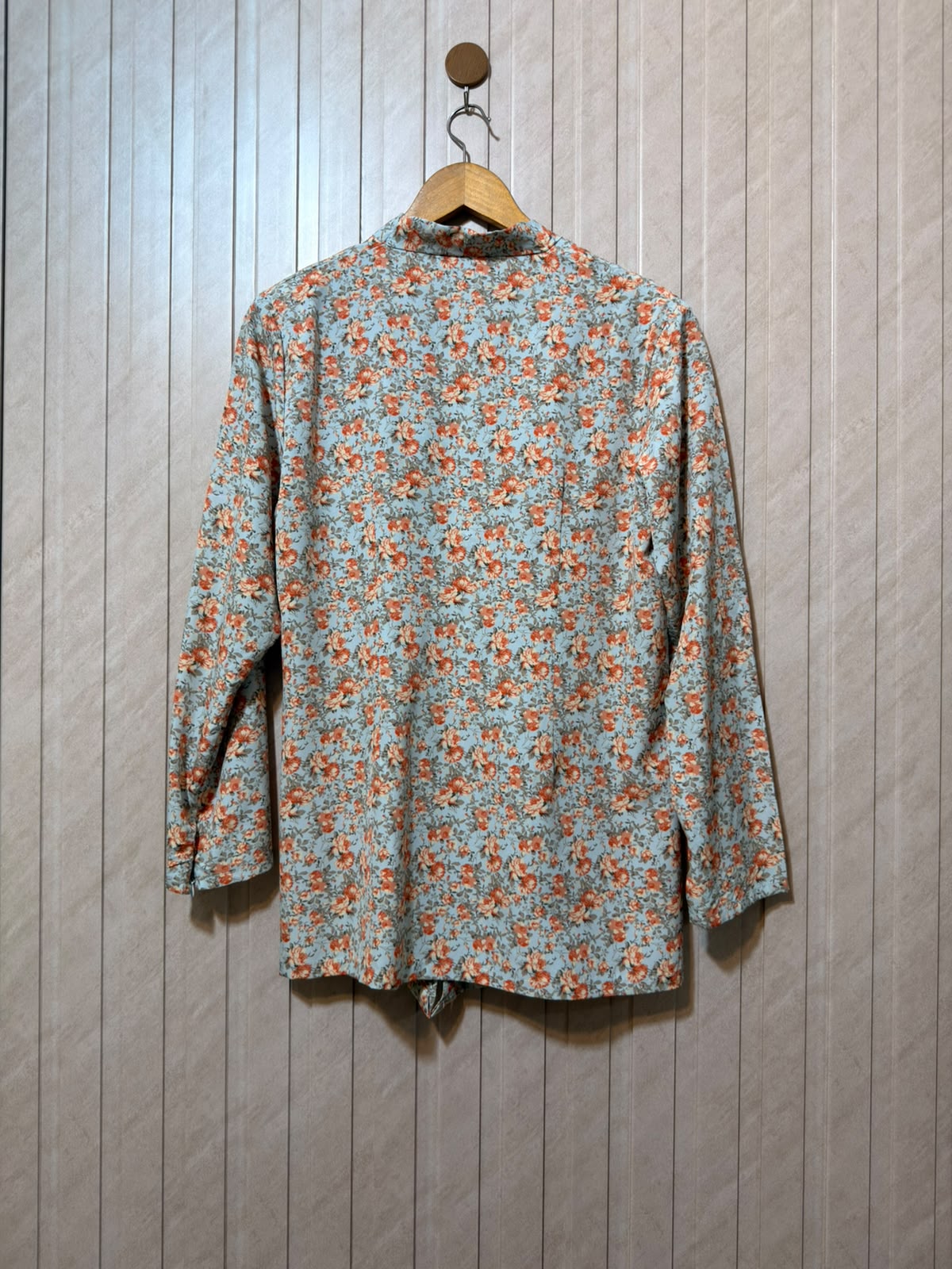 Chest 19  Length 28  Fabric Silk Women's Modern Everyday Top