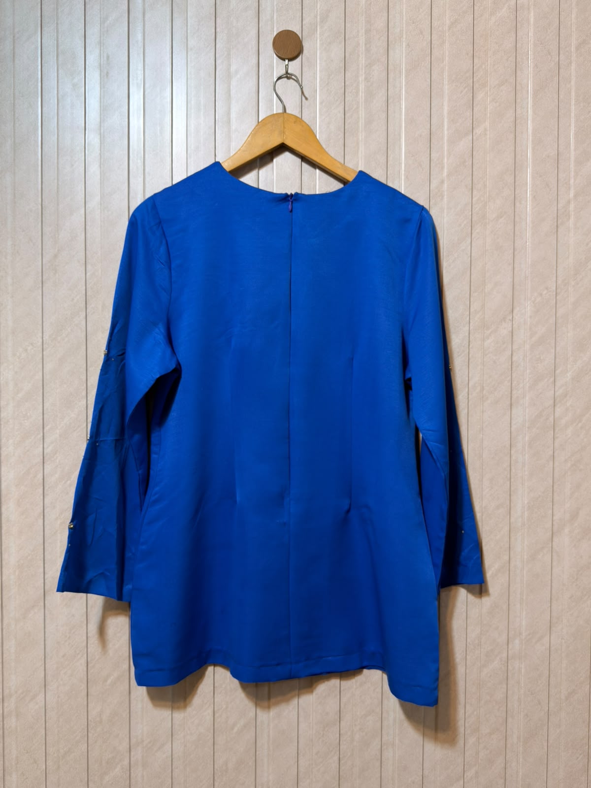 Chest 19  Length 28  Fabric Silk Women's Premium Full Sleeve Top