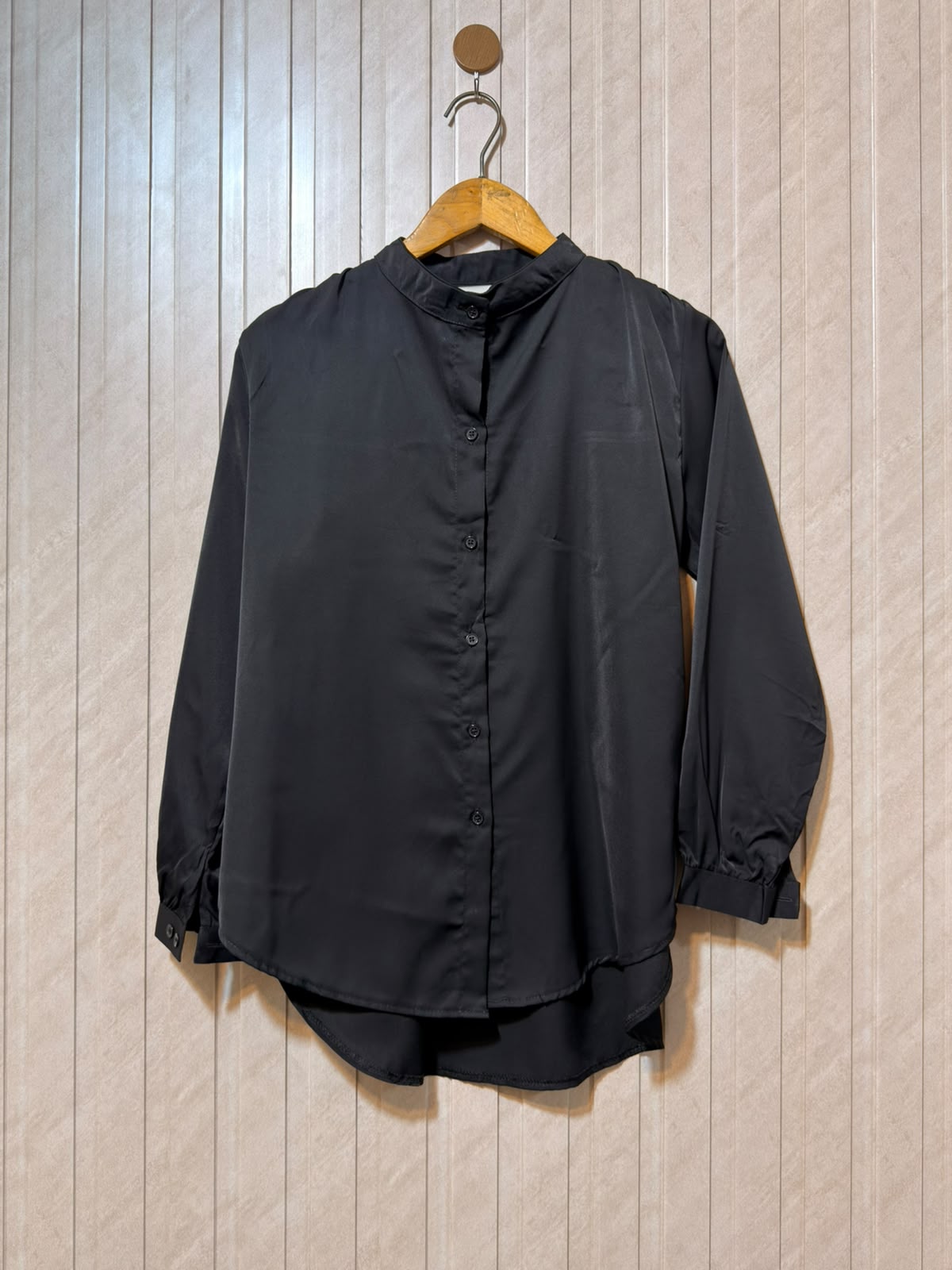 Chest 25  baggy Style  Length 24  Fabric Silk Women's Signature Full Sleeve Top