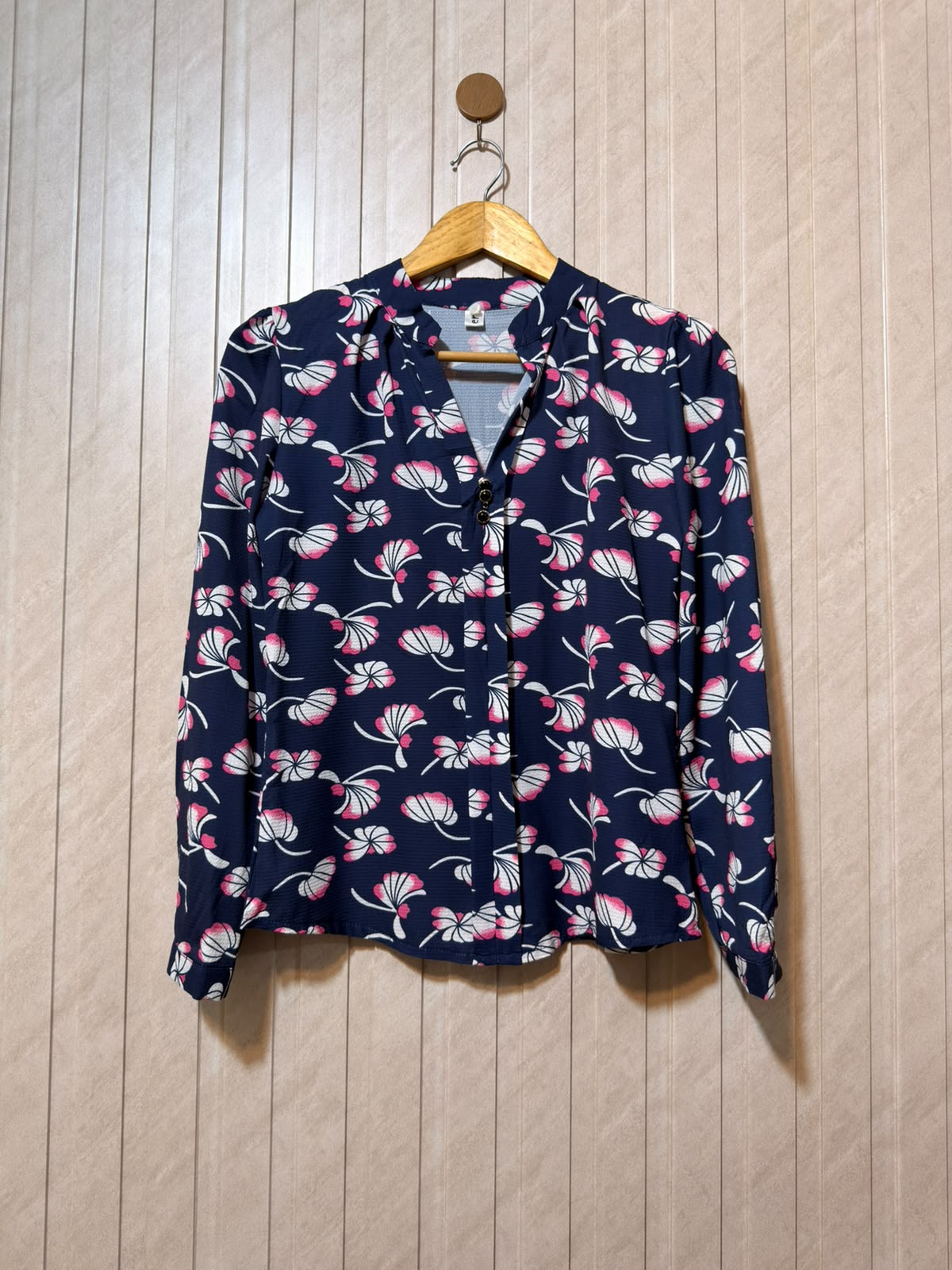 Chest 22  Length 22  Fabric Chiffon Women's Refined Full Sleeve Top