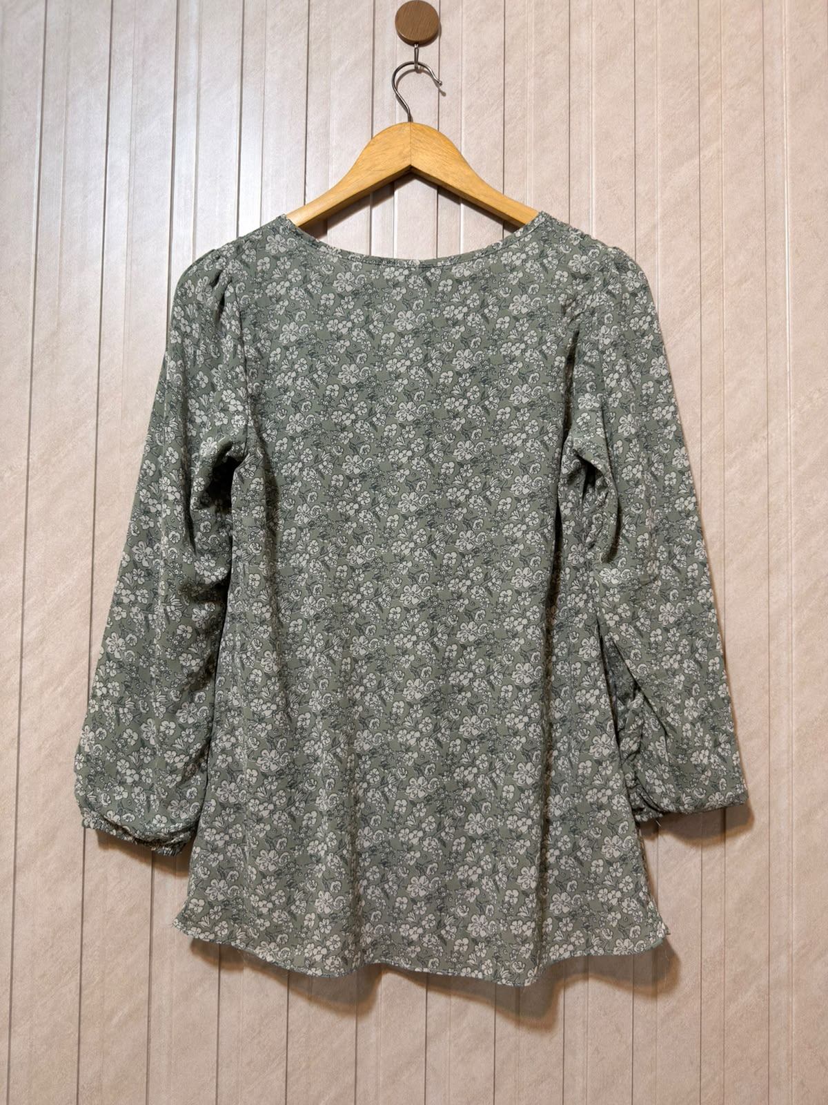 Chest 17  Length 25  Fabric Chiffon Women's Modern Full Sleeve Top