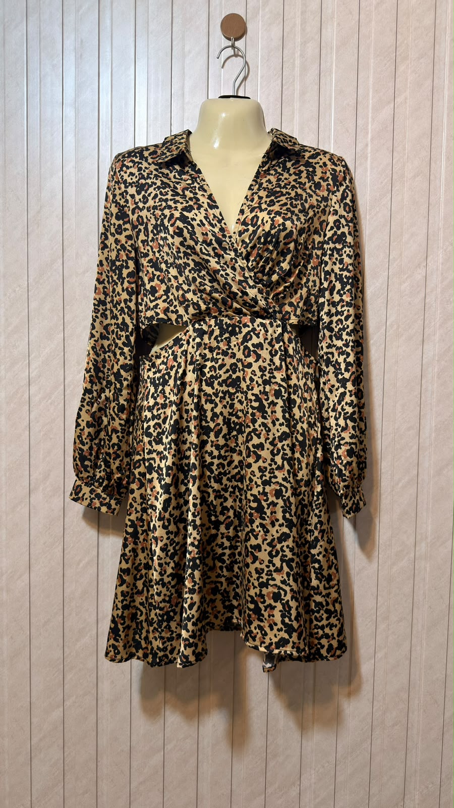 Chest 17  Length 33  Fabric Silk Stylish Mini Dress