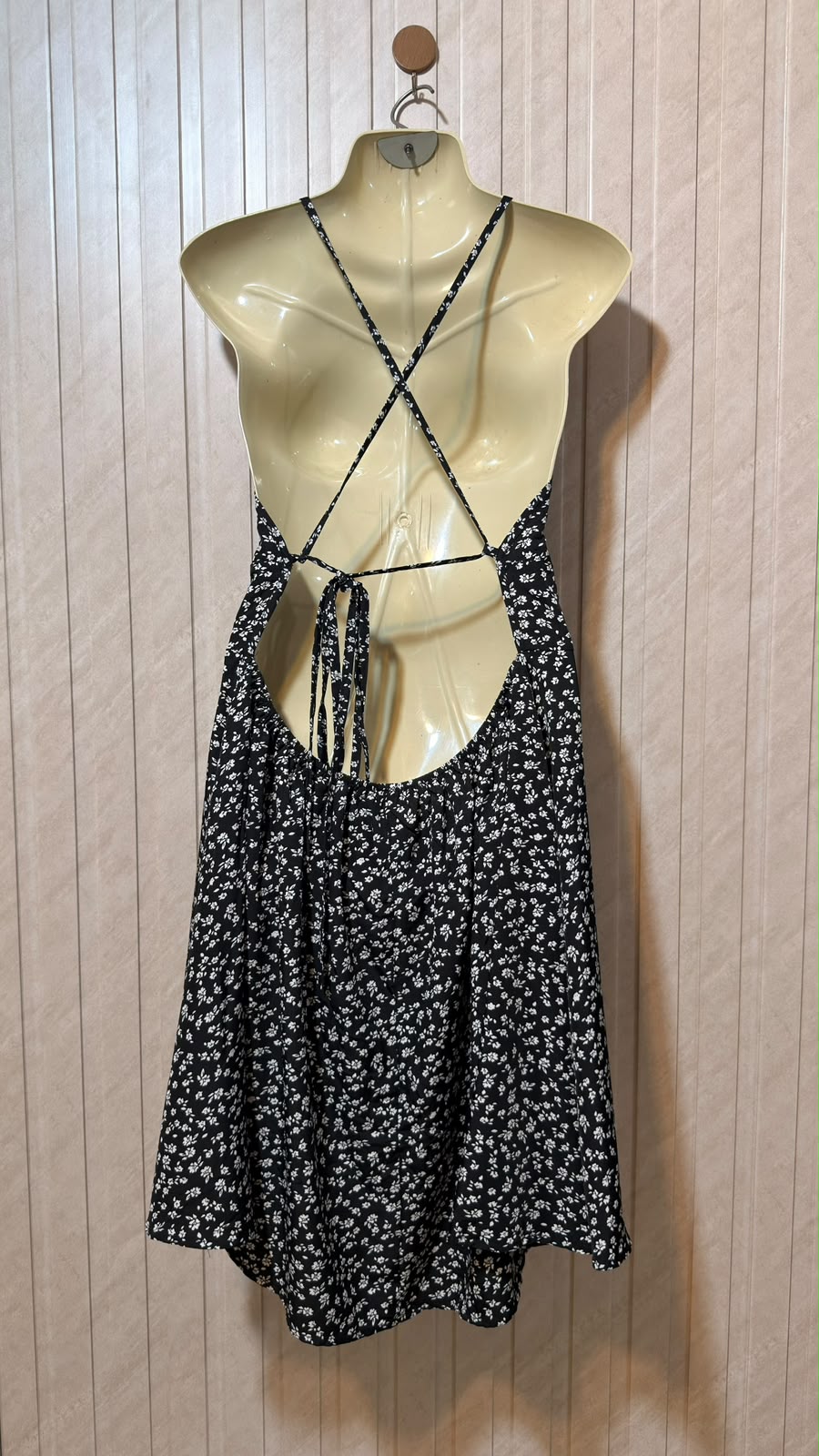 Chest 17  Length 35  Fabric Silk Beautiful Festive Party Wear Dress