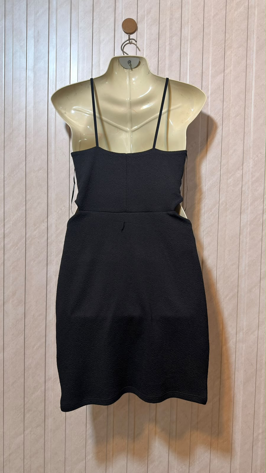 Chest 18  Length 31  Fabric Silk Elegant Pearls Embellished Dress
