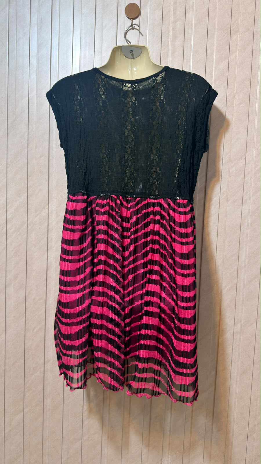 Chest 21  Length 33  Fabric Jersey Gorgeous Net Party Wear Dress