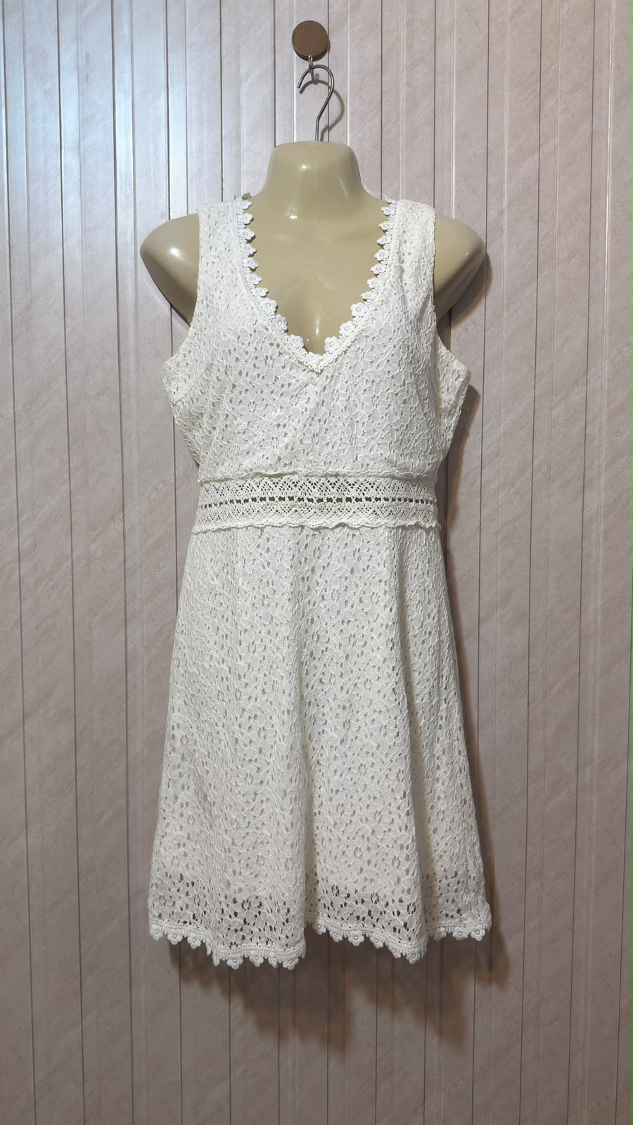 Chest 19  Length 33  Fabric NET Gorgeous Evening Party Dress