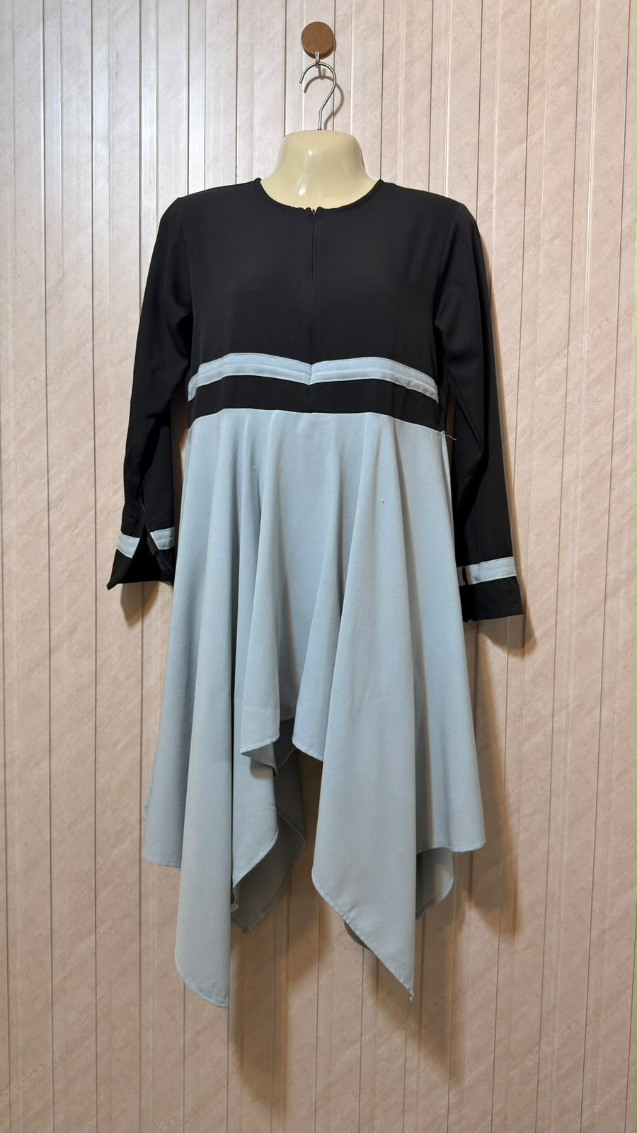 Chest 17  Length 28 to 38  Fabric Rayon Women's Premium Maxi