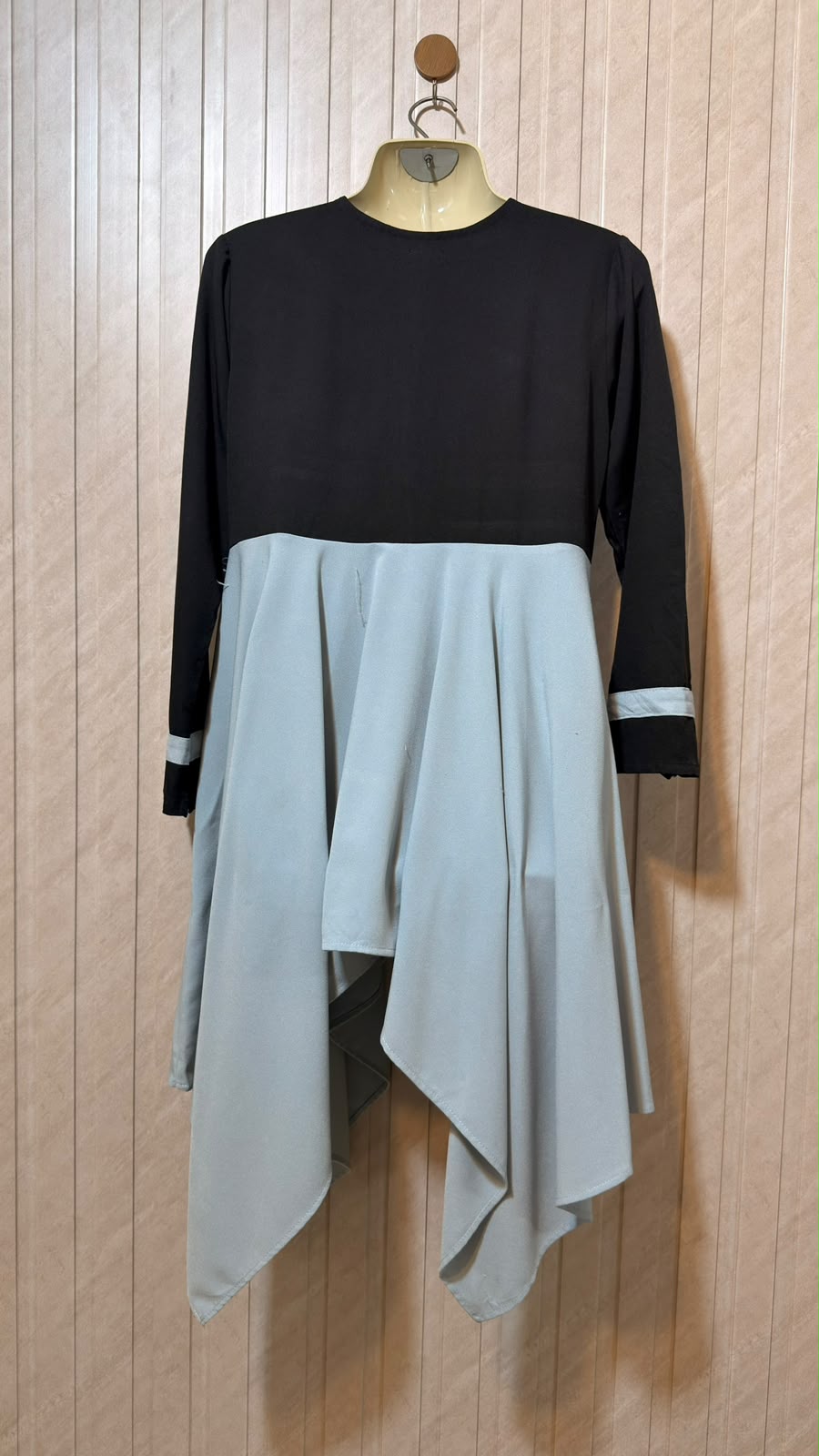 Chest 17  Length 28 to 38  Fabric Rayon Women's Premium Maxi