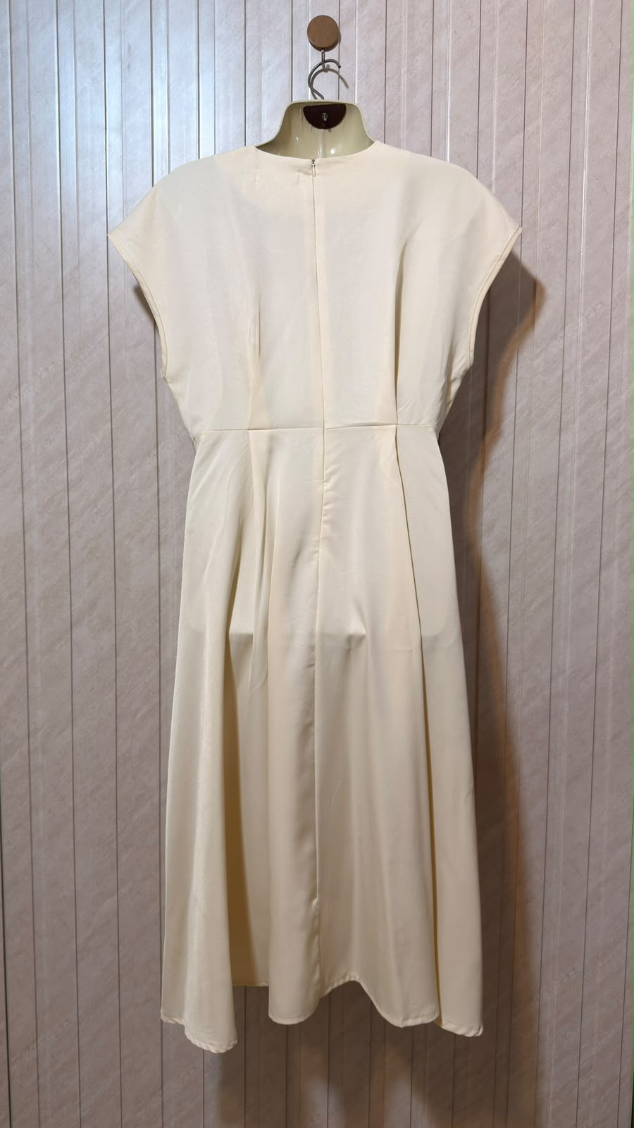 Chest 19  Length 42  Fabric Silk Women's Modern Maxi Dress