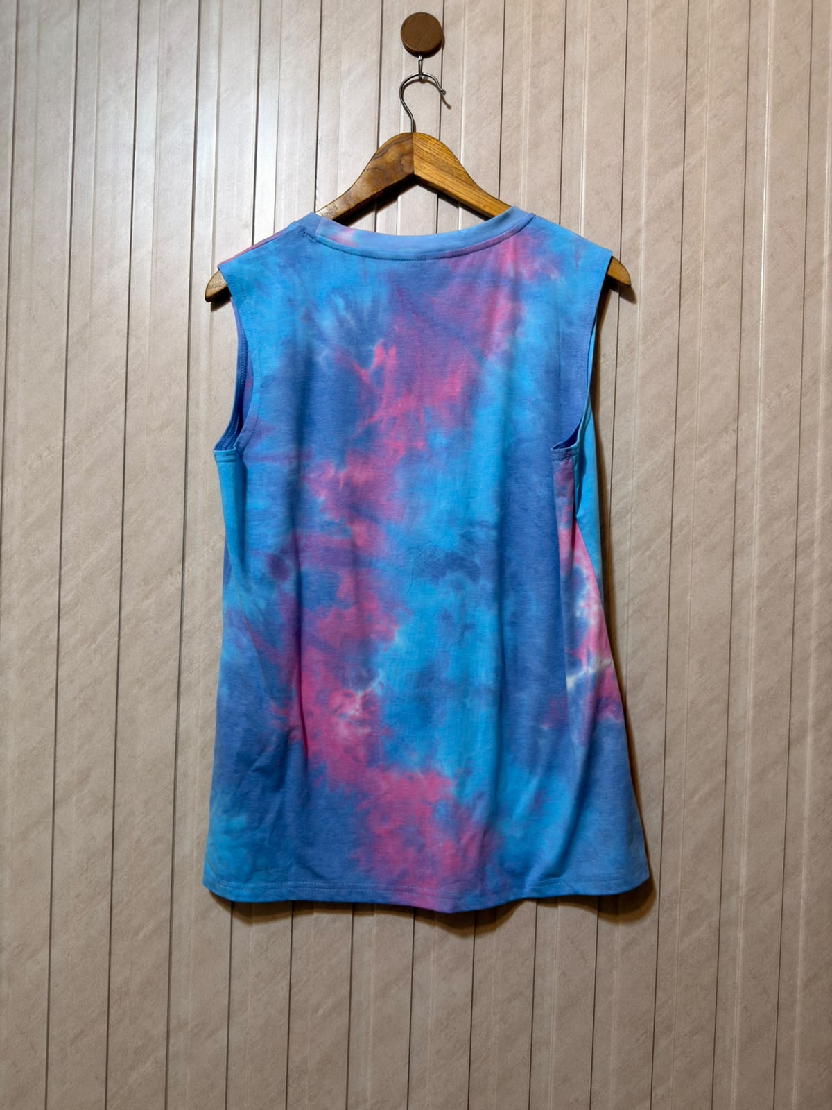 Chest 22  Length 26 Women’s Everyday Essential T-Shirt